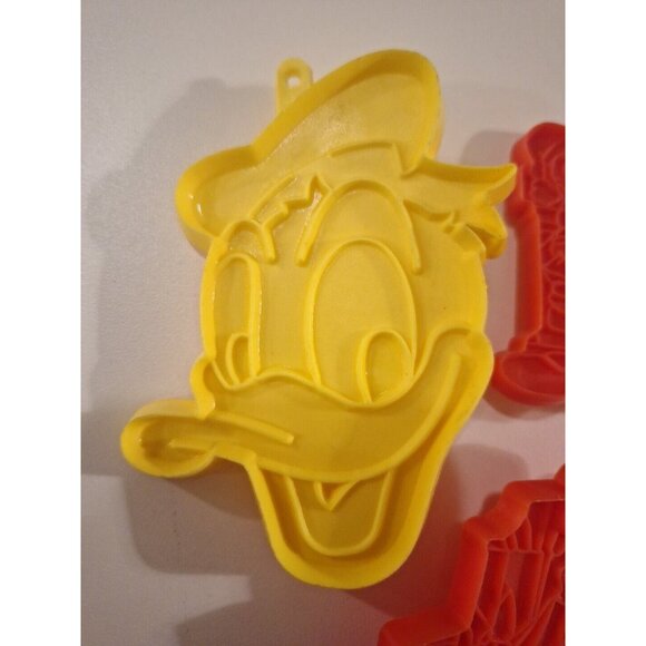 Disney Donald Duck & Goofy Plastic Cookie Cutters Vintage 3 Lot Head Face - Picture 6 of 9